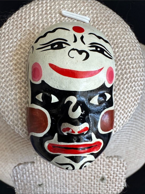 Source Unknown Jewelry - VTG Style Traditional Asian Ceremonial Theater Mask Red White Black Brooch Pin